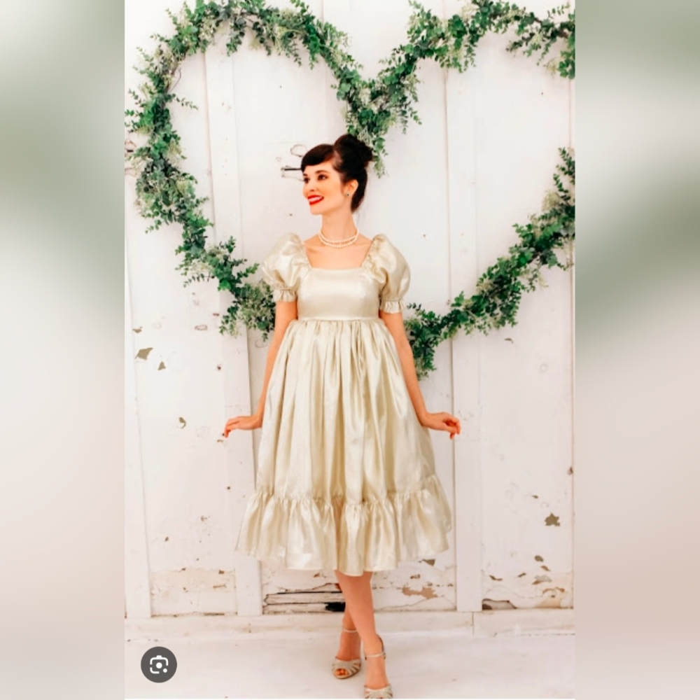Ivy City Co Satin Puff Sleeve Midi Dress in Light Gold